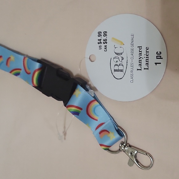 2 Lanyards 1 ID Holder - Picture 4 of 6
